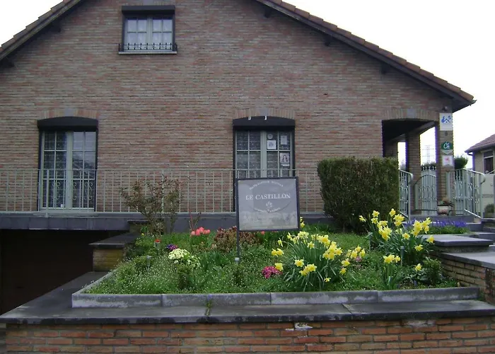 Le Castillon Bed & Breakfast 3*