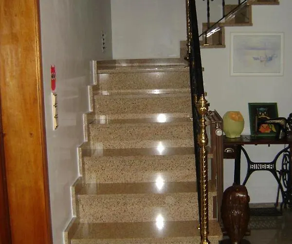 Le Castillon Bed & Breakfast Trivieres